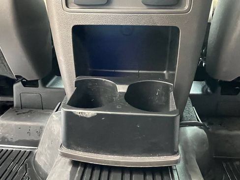 Used 2023 Ford Explorer Platinum w/ Technology Package AWD/4WD image 15