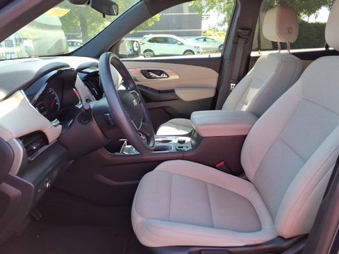 Used 2023 Chevrolet Traverse LS FWD image 25