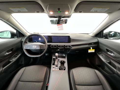 New 2026 Nissan Sentra SR image 9