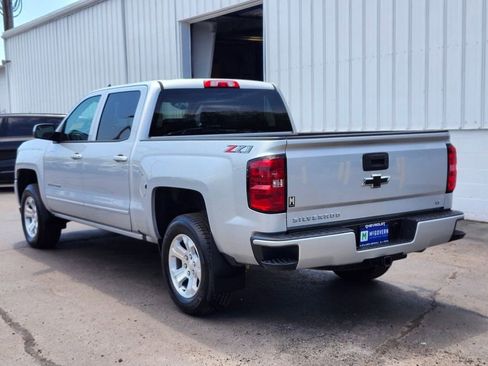 Used 2018 Chevrolet Silverado 1500 LT w/ All Star Edition AWD/4WD image 3