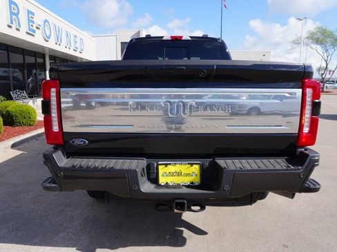 Certified 2024 Ford F250 King Ranch w/ FX4 Off-Road Package AWD/4WD image 4