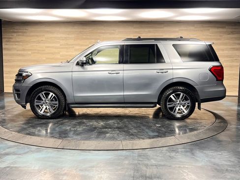 Used 2024 Ford Expedition XLT image 21