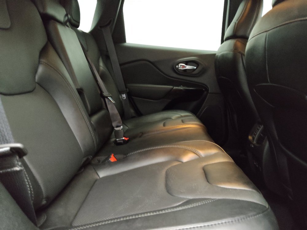 Used 2023 Jeep Cherokee Altitude Lux AWD/4WD image 19