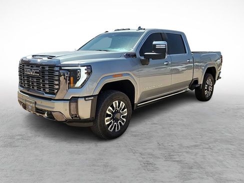 Used 2024 GMC Sierra 2500 Denali Ultimate w/ Max Trailering Package AWD/4WD image 5