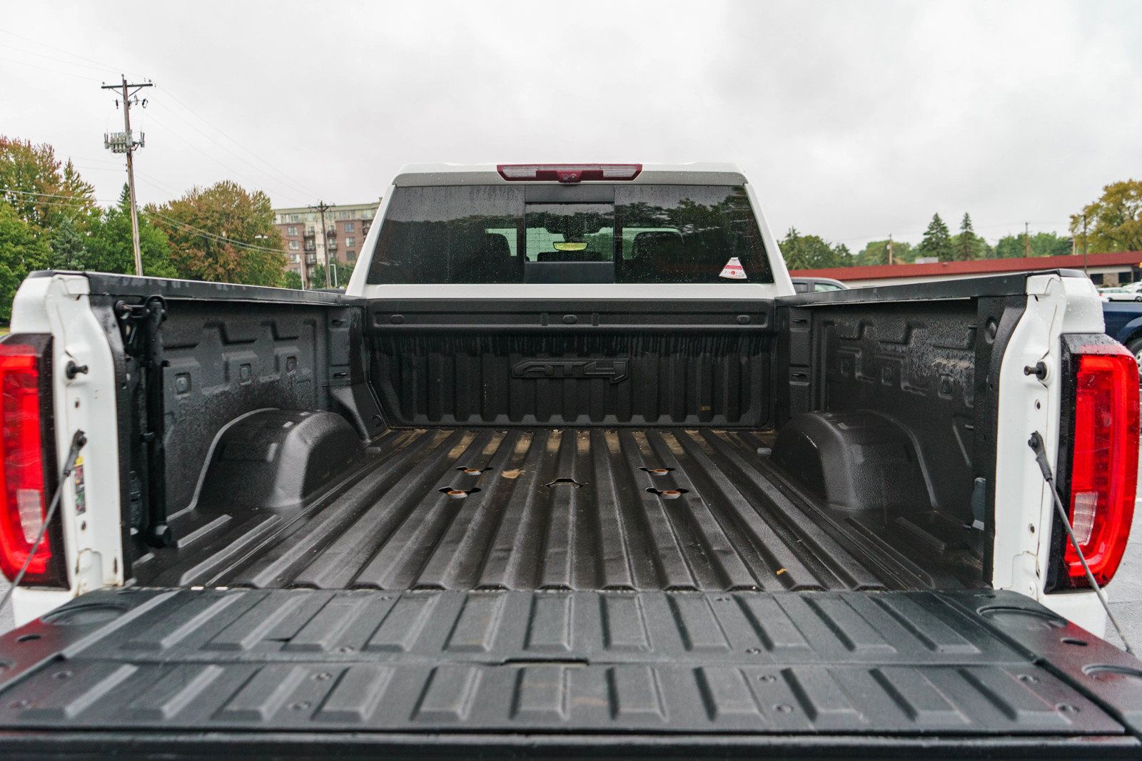 Used 2023 GMC Sierra 2500 AT4 w/ AT4 Preferred Package AWD/4WD image 9