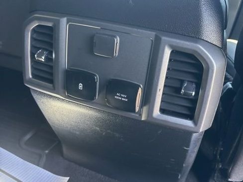 Used 2019 Ford F150 XLT w/ Equipment Group 302A Luxury AWD/4WD image 18