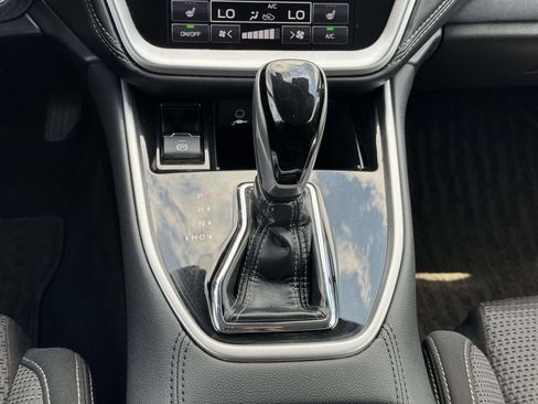 Used 2023 Subaru Outback Premium AWD/4WD image 24