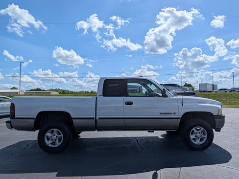 Used 1997 Dodge Ram 1500 Truck 4x4 Club Cab image 5
