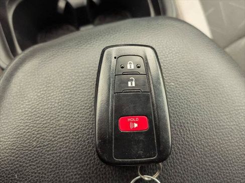 Certified 2021 Toyota RAV4 XLE AWD/4WD image 26