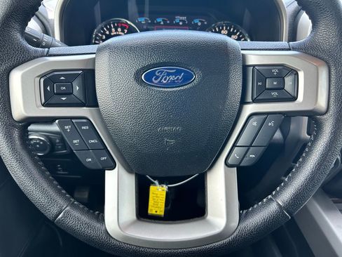 Used 2016 Ford F150 Lariat w/ Equipment Group 501A Mid AWD/4WD image 23