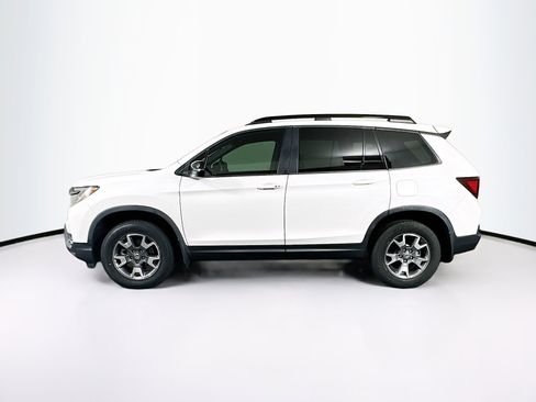 Used 2022 Honda Passport TrailSport image 4