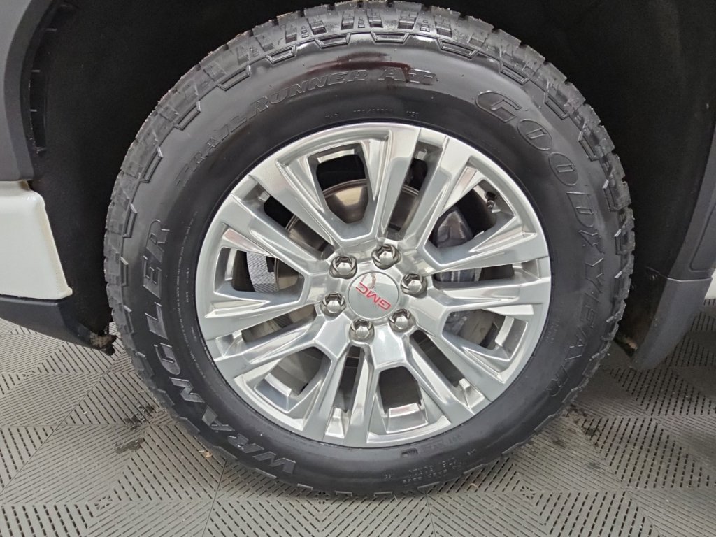 Certified 2025 GMC Sierra 1500 Denali AWD/4WD image 42