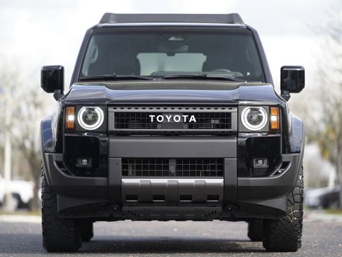 Used 2024 Toyota Land Cruiser image 36