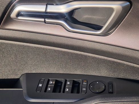 New 2026 Kia Sportage S image 7