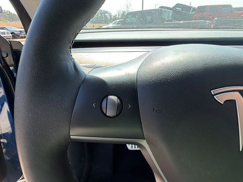 Used 2022 Tesla Model Y Performance image 27