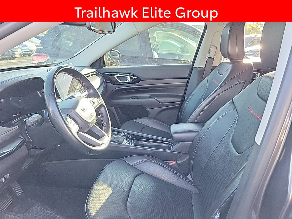 Used 2022 Jeep Compass Trailhawk w/ Trailhawk Elite Group AWD/4WD image 6