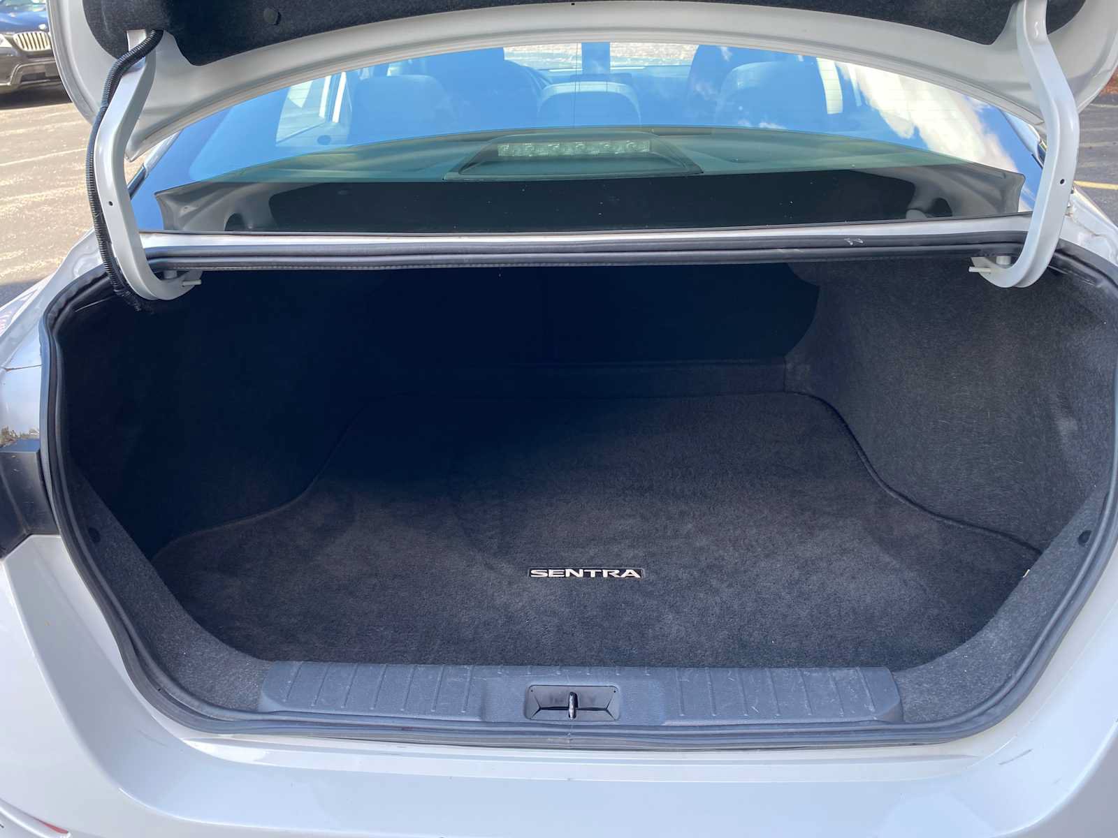 Used 2024 Nissan Sentra S FWD image 28