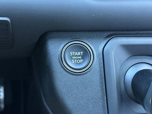 Used 2023 Land Rover Defender 110 X AWD/4WD image 24