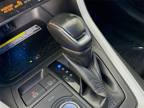 Used 2020 Toyota RAV4 XSE image 16
