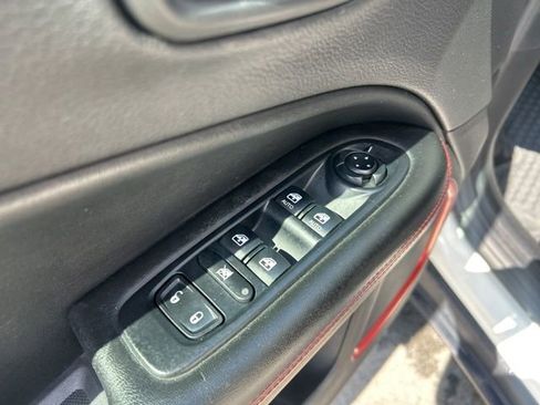 Used 2018 Jeep Compass Trailhawk w/ Navigation Group AWD/4WD image 10