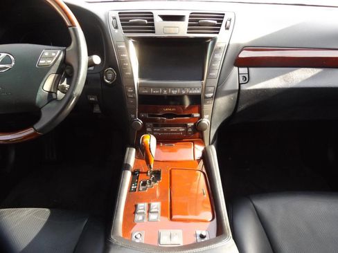 Used 2009 Lexus LS 460 AWD image 21