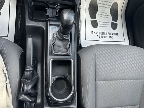 Used 2023 Toyota Tacoma SR RWD image 16