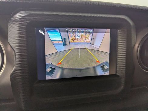 Used 2021 Jeep Gladiator Sport image 26