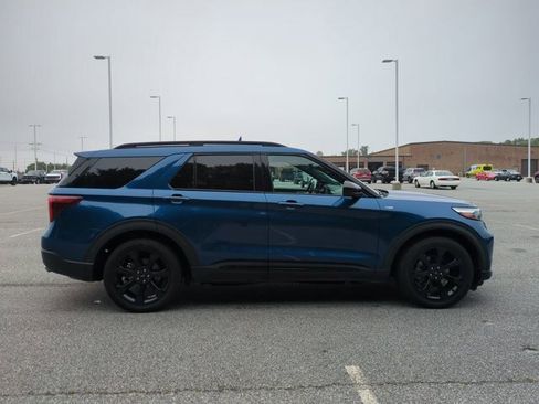 Certified 2023 Ford Explorer ST-Line w/ Class IV Trailer Tow Package RWD image 3