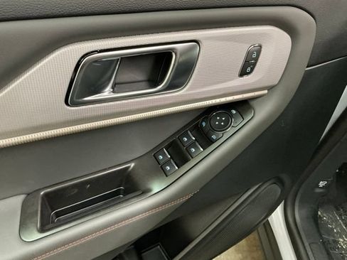 New 2026 Ford Explorer Active AWD/4WD image 16