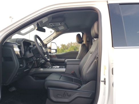 New 2026 Ford F250 Lariat w/ Lariat Premium Package AWD/4WD image 17
