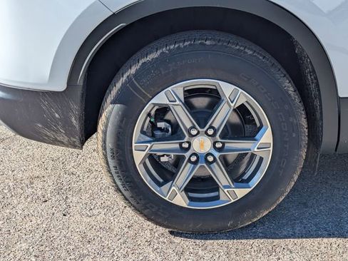 New 2025 Chevrolet Blazer LT w/ Convenience Package image 3