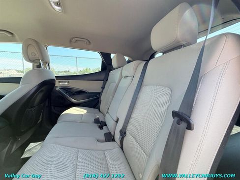Used 2018 Hyundai Santa Fe Sport FWD image 17