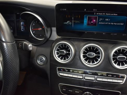 Used 2019 Mercedes-Benz C 300 Sedan image 29