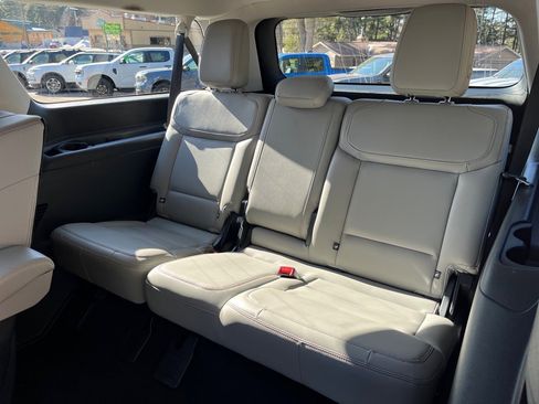 Used 2025 Ford Expedition Max Active image 13