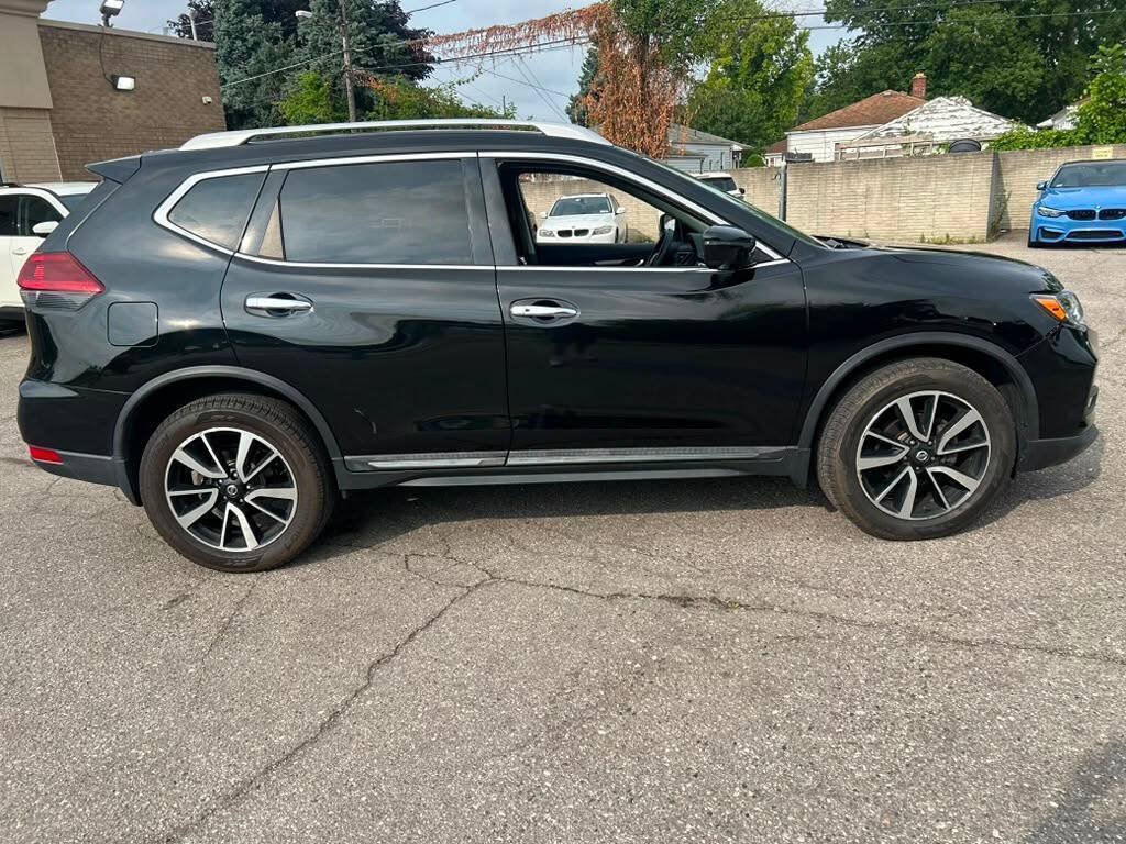 Used 2019 Nissan Rogue SL w/ Premium Package AWD/4WD image 4