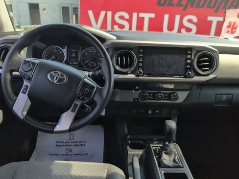 Used 2022 Toyota Tacoma SR5 RWD image 10