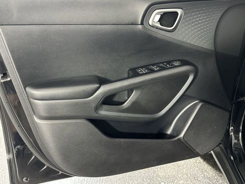 Used 2020 Kia Soul EX image 29