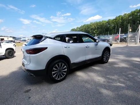 Certified 2025 Chevrolet Blazer Premier w/ Driver Confidence II Package image 5