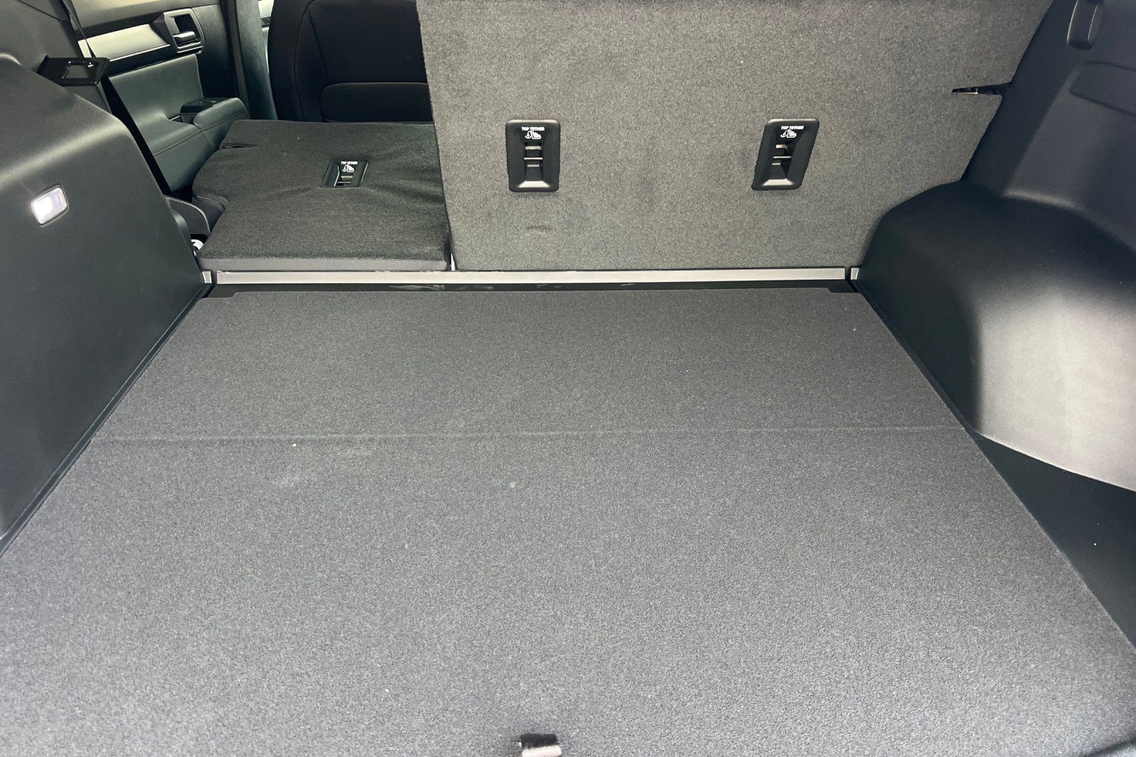 New 2027 GMC Terrain AT4 w/ Technology Package II AWD/4WD image 12