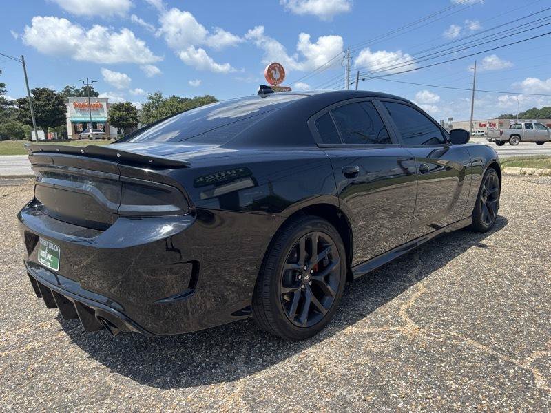 Used 2022 Dodge Charger R/T w/ Plus Group RWD image 5