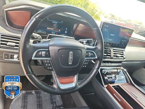 Used 2022 Lincoln Navigator L Reserve AWD/4WD image 19