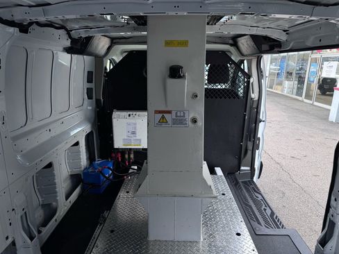 Used 2023 Ford Transit 250 Low Roof RWD image 43