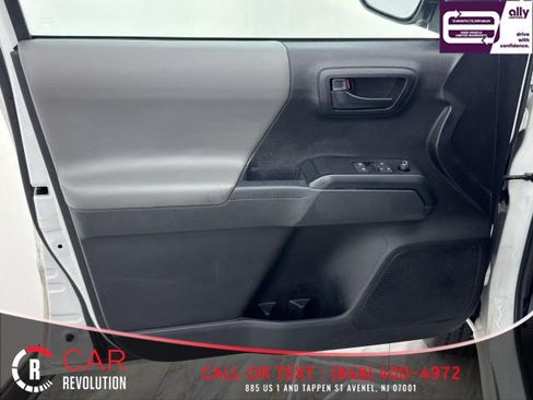 Used 2021 Toyota Tacoma SR RWD image 36