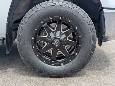 Used 2019 Toyota Tundra SR5 AWD/4WD image 48