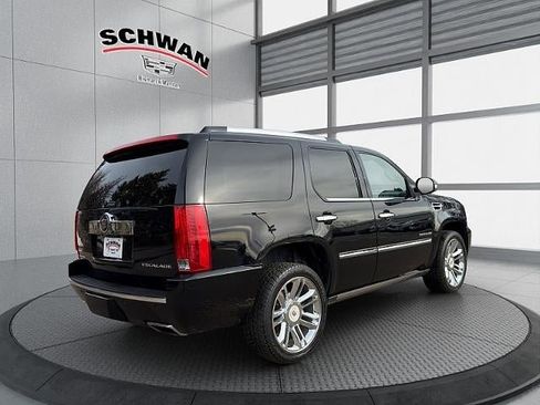 Used 2012 Cadillac Escalade Platinum image 4