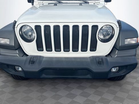 Certified 2022 Jeep Wrangler Unlimited Sport AWD/4WD image 2
