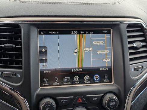 Used 2015 Jeep Grand Cherokee Overland w/ Advanced Technology Group AWD/4WD image 21