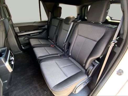 Used 2019 Ford Expedition XLT RWD image 19