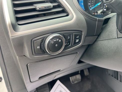 Certified 2023 Ford Edge SEL w/ Convenience Package AWD/4WD image 8