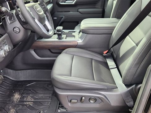 New 2026 GMC Sierra 1500 SLT w/ SLT Premium Plus Package image 8